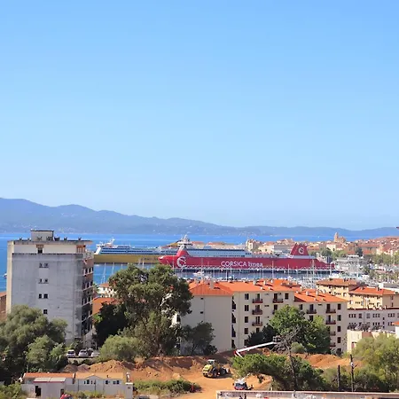 Appartement Spacieux Vue Et Montagne En Dernier étage Avec Terrasse - Parking Et Wifi Ajaccio (Corsica)