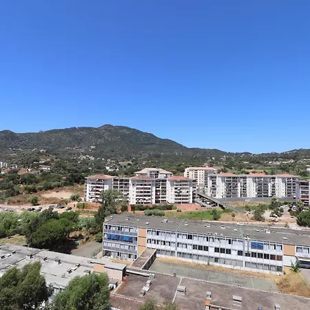 Spacieux Vue Et Montagne En Dernier Etage Avec Terrasse - Parking Et Wifi Apartment *