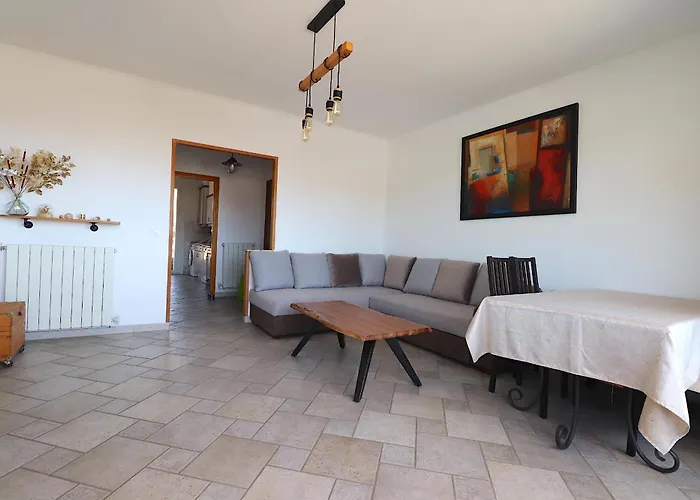 公寓 Spacieux Vue Et Montagne En Dernier Etage Avec Terrasse - Parking Et Wifi